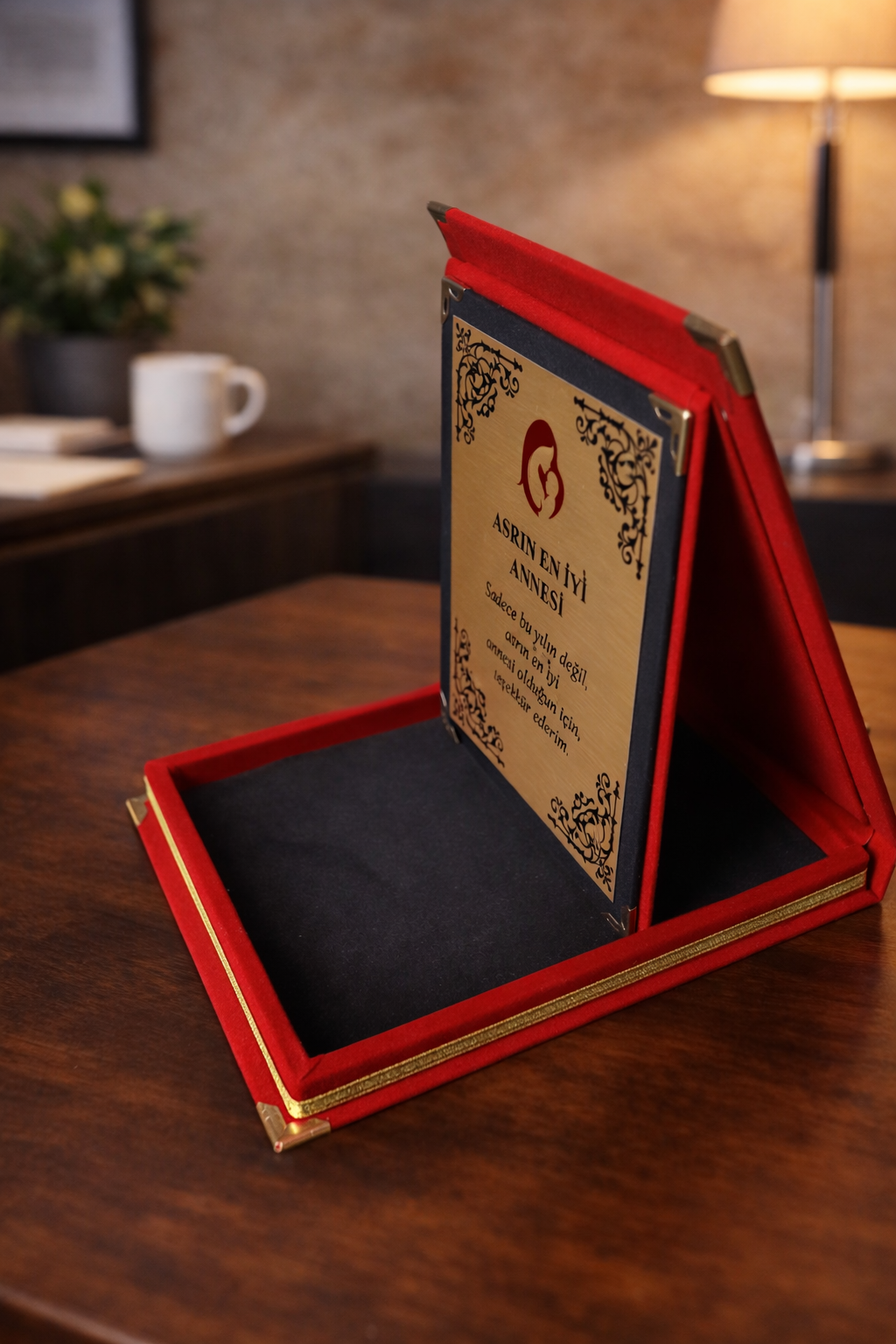 Kırmızı Plaket 15X20