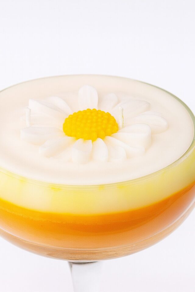 Papatyalı Mum Martini Bardağında