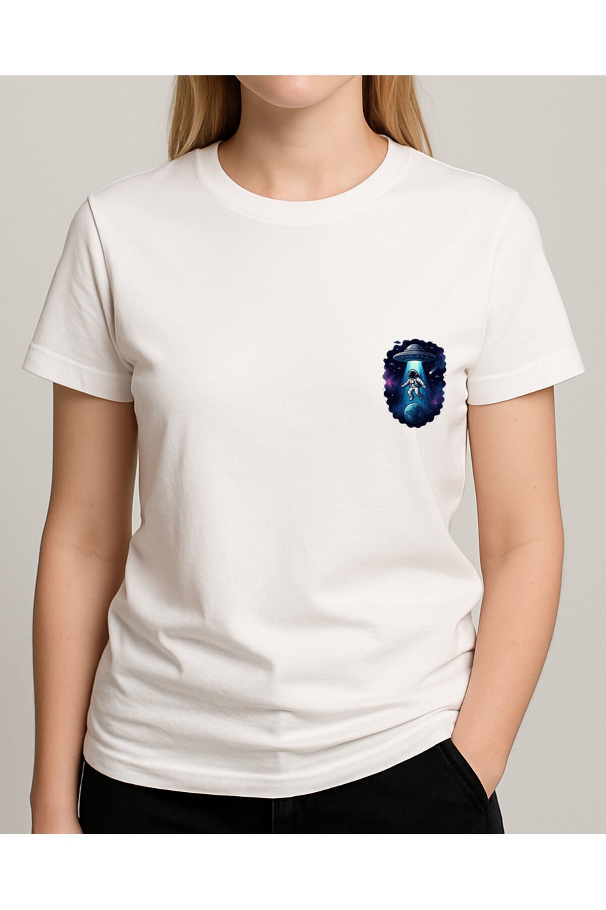 Tişört Unisex (Astronot) Kadin Beyaz - 4-5 Yaş