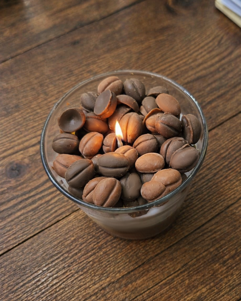 Kahve Çekirdekli Cam Bardak Mum