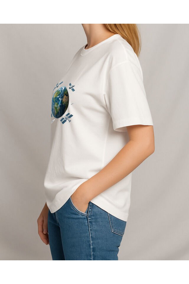 Tişört Unisex (Dünya Uydu) Kadin Beyaz - 10-11 Yaş