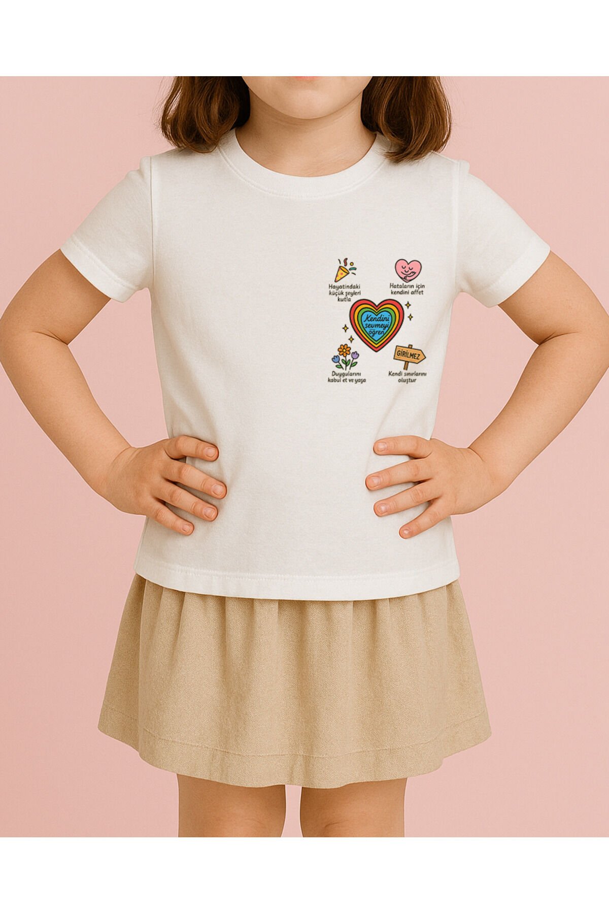 Tişört Unisex (Renkli Kalp) Kadin Beyaz - 4-5 Yaş