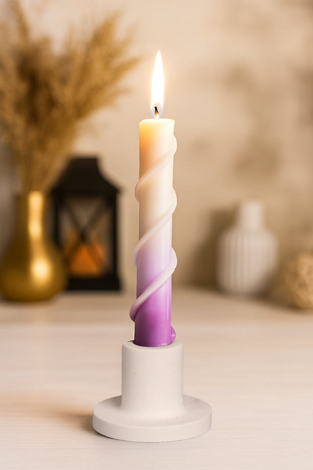 Şamdanlı Renkli Dönen Mum Mor